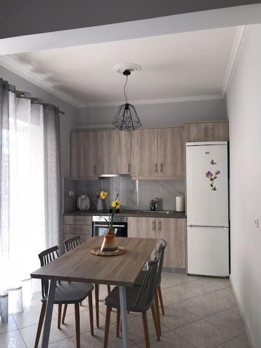 Three Graces In Nafplio Apartment Exterior photo